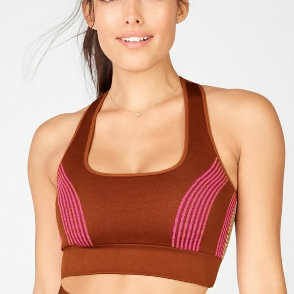 #1 NWT Fabletics Kelsea Sports Bra